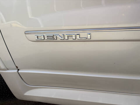 2012 GMC Acadia Denali