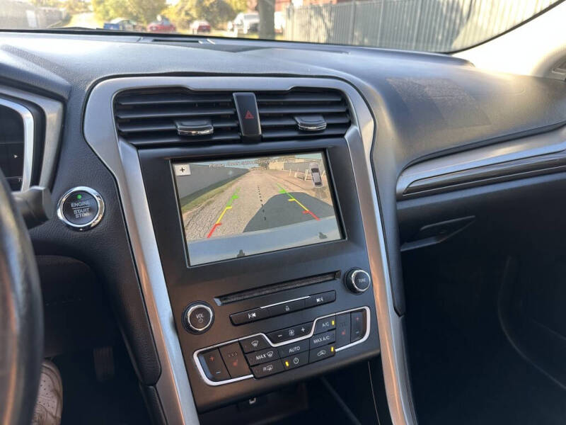 2017 Ford Fusion Hybrid SE