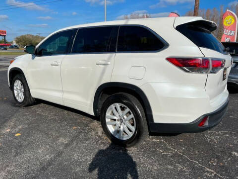 2016 Toyota Highlander LE