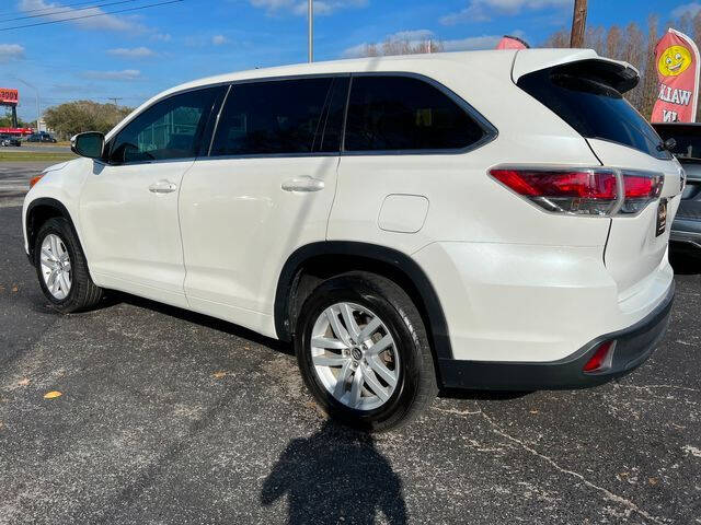 2016 Toyota Highlander LE