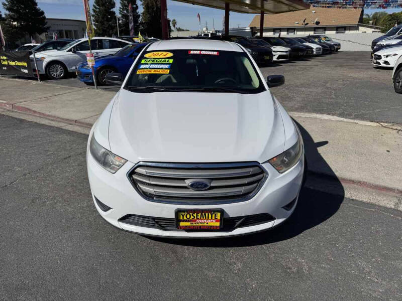2014 Ford Taurus SE