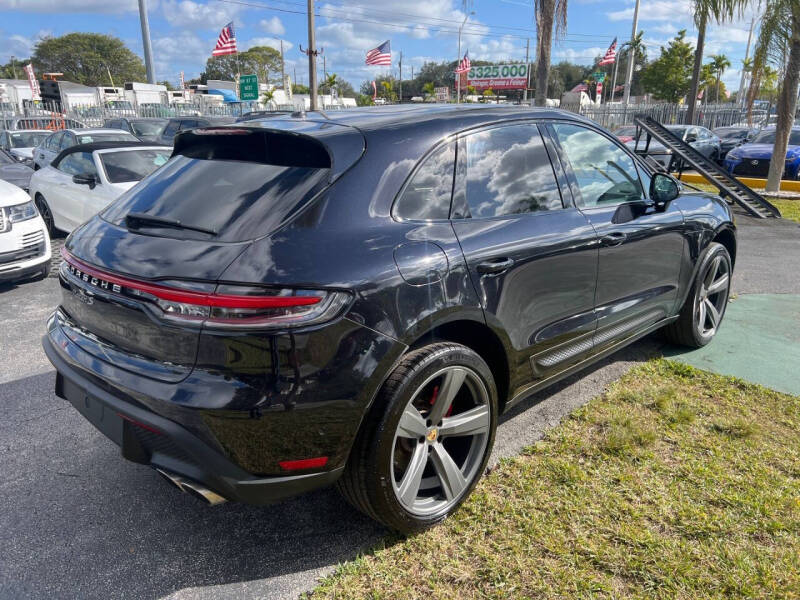 2023 Porsche Macan S