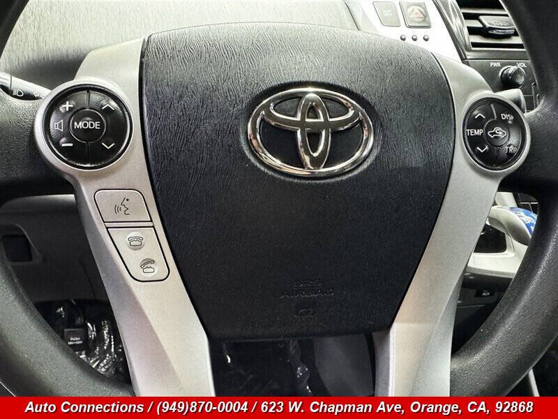 2014 Toyota Prius v Three
