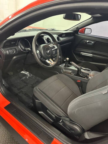 2015 Ford Mustang V6