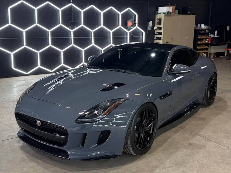 2016 Jaguar F-TYPE R