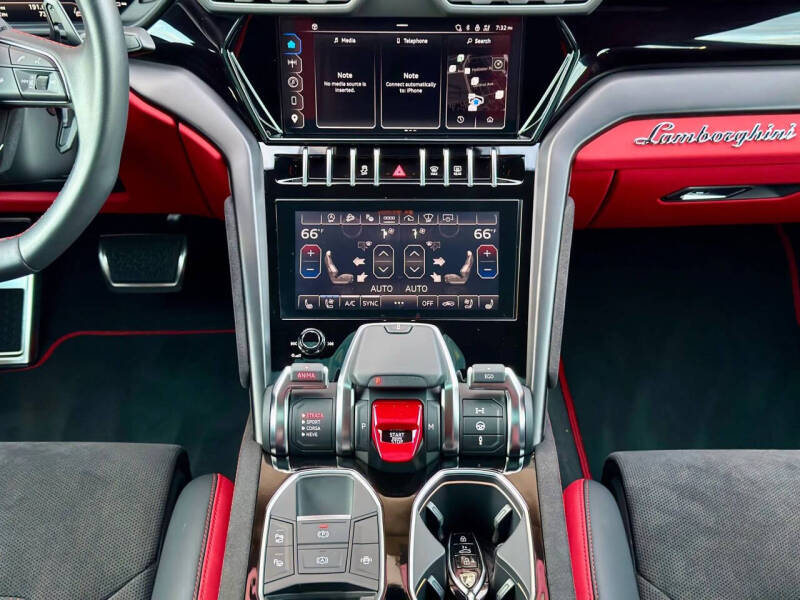 2024 Lamborghini Urus S