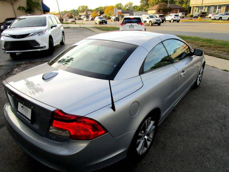 2011 Volvo C70 T5