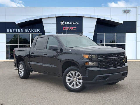 2020 Chevrolet Silverado 1500 for sale at Betten Baker Preowned Center in Twin Lake MI