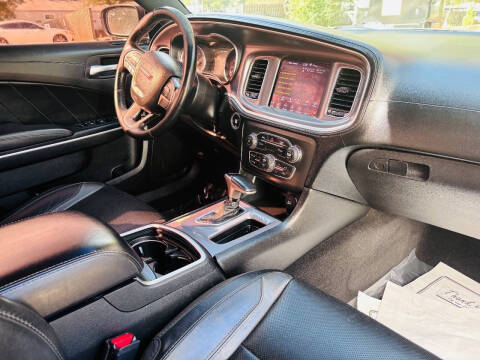 2019 Dodge Charger SXT