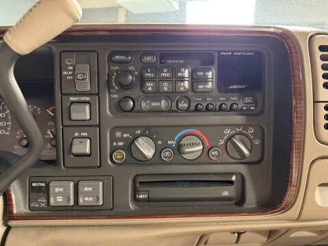 2000 Cadillac Escalade