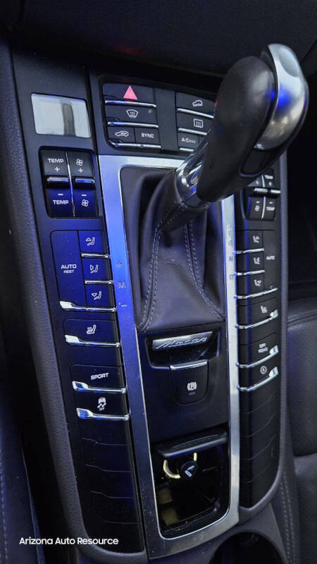 2015 Porsche Macan S