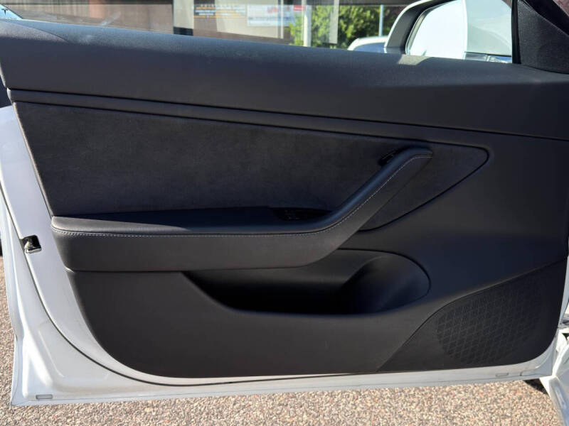 2019 Tesla Model 3 Mid Range