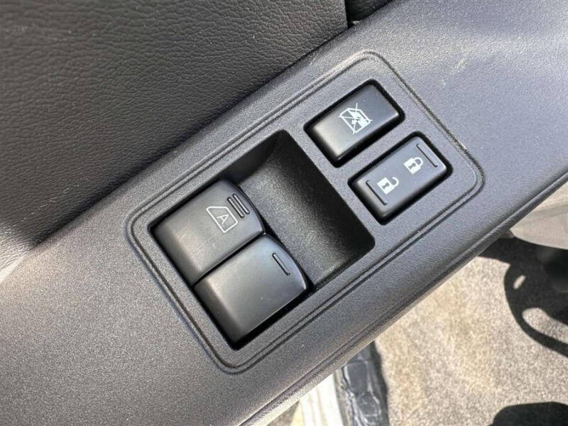 2025 Nissan Frontier S