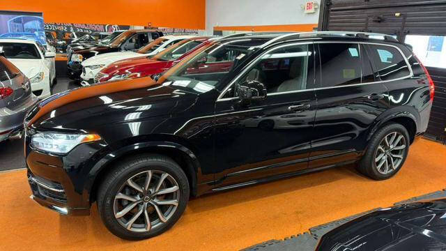 2019 Volvo XC90 T6 Momentum