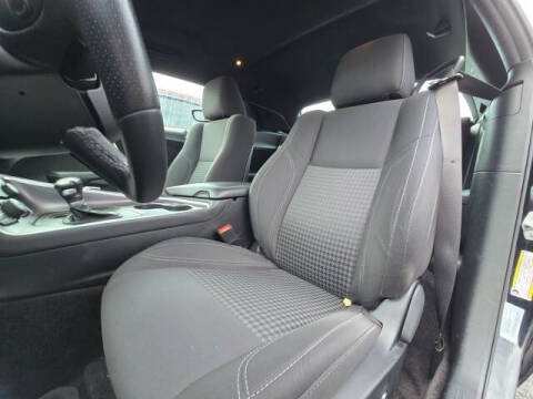 2017 Dodge Challenger SXT