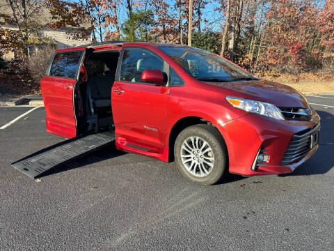 2020 Toyota Sienna for sale at ULTIMATE MOTORS in Midlothian VA