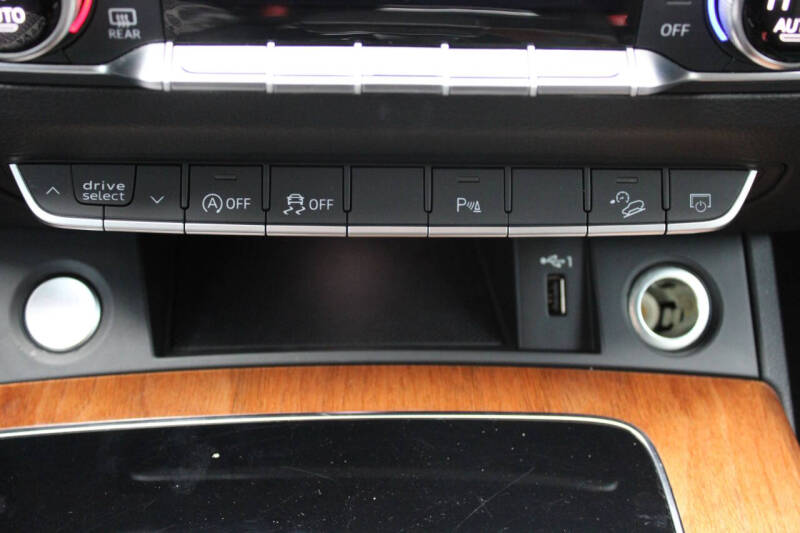 2021 Audi Q5 quattro Premium 45 TFSI