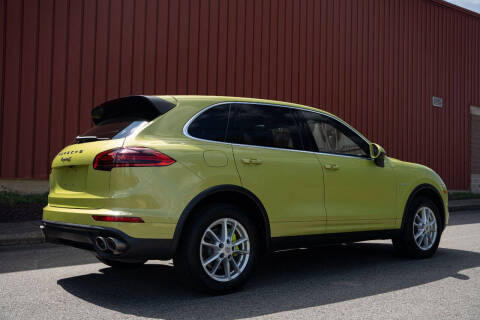 2015 Porsche Cayenne S E-Hybrid