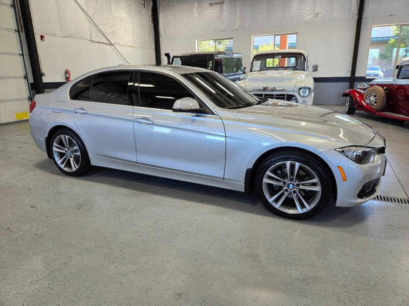 2017 BMW 3 Series 330i xDrive