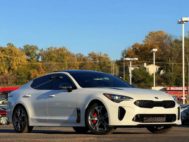 2019 Kia Stinger GT1's photo