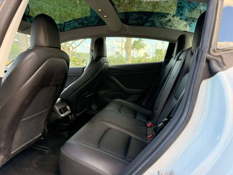 2019 Tesla Model 3 Standard Range