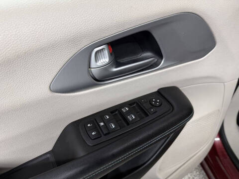 2018 Chrysler Pacifica Hybrid Touring Plus