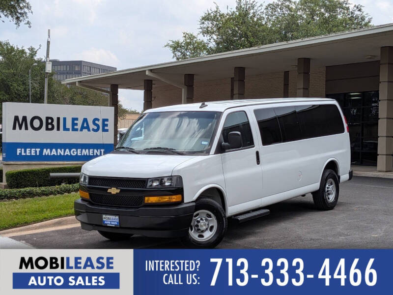 2023 Chevrolet Express 3500 LS Extended's photo