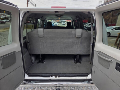 2010 Ford E-Series E-350 SD XLT