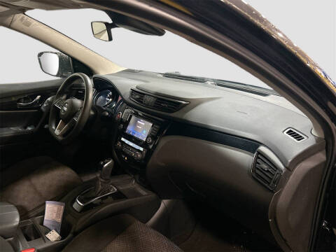 2020 Nissan Rogue Sport SV