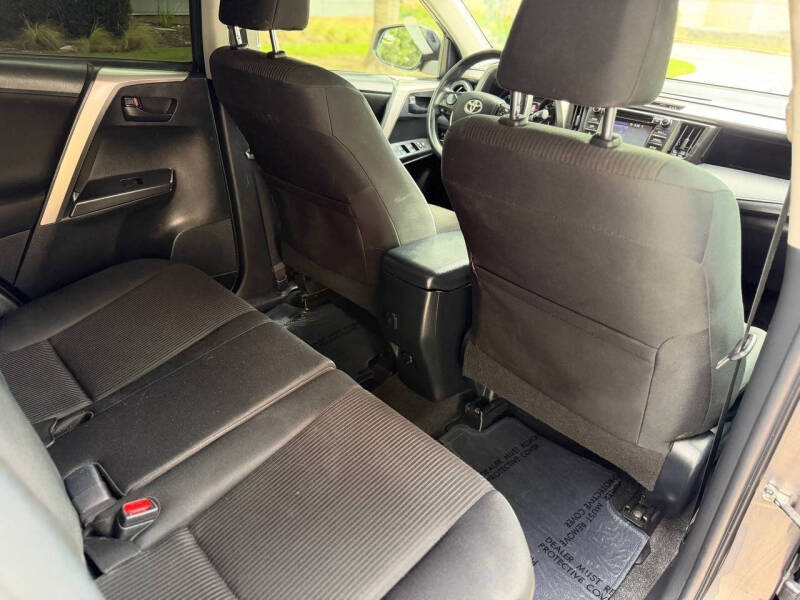 2018 Toyota RAV4 LE