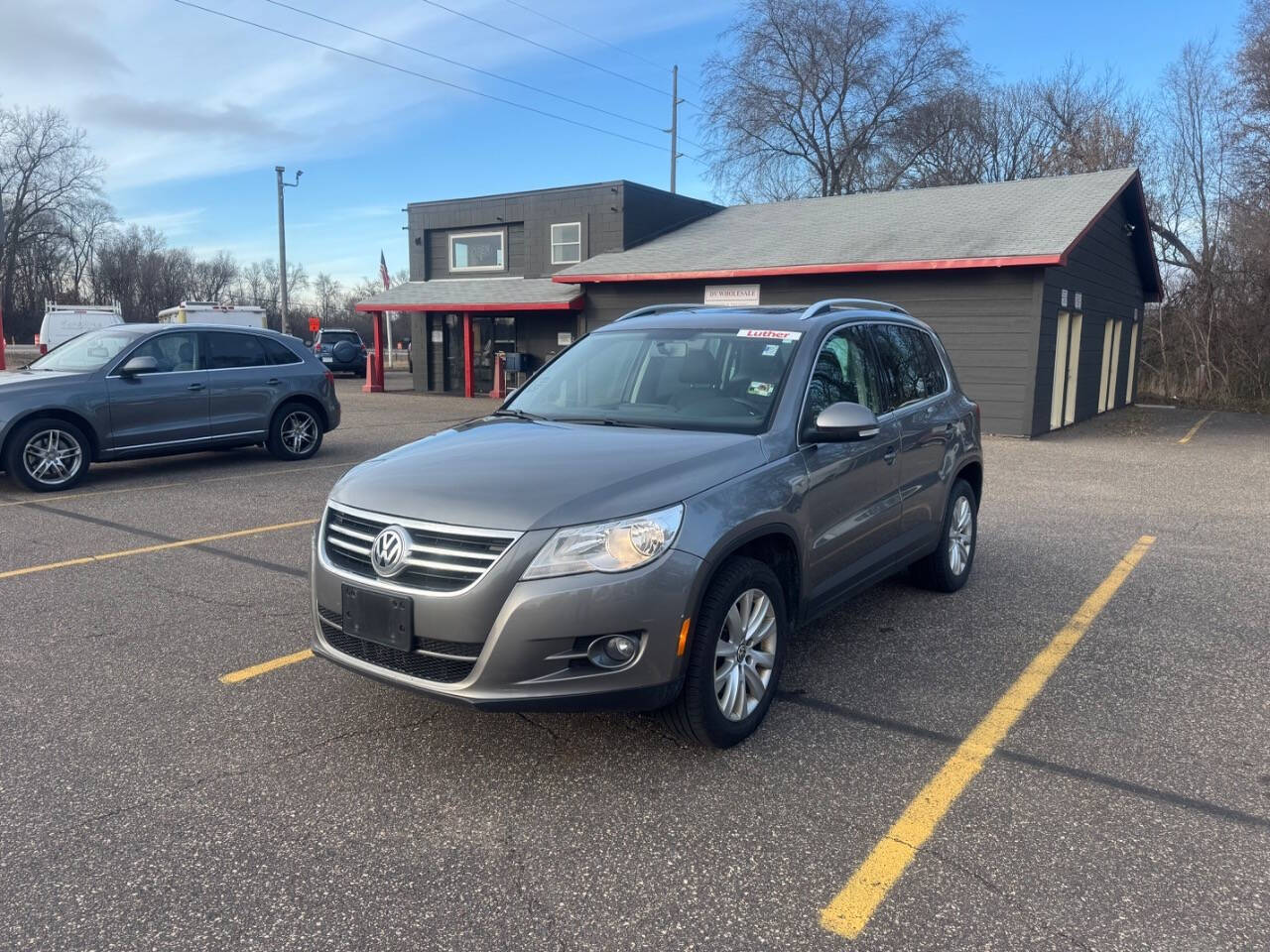 2010 Volkswagen Tiguan for sale at LUXURY IMPORTS AUTO SALES INC in Ham Lake, MN