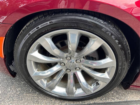 2017 Chrysler 300 Limited