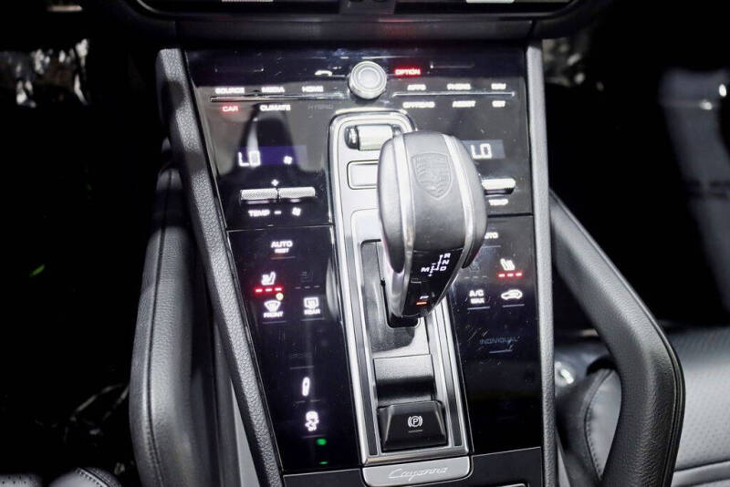 2022 Porsche Cayenne