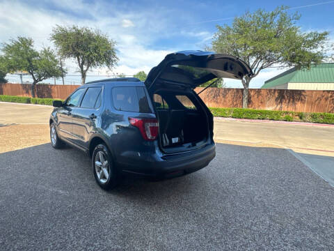 2018 Ford Explorer
