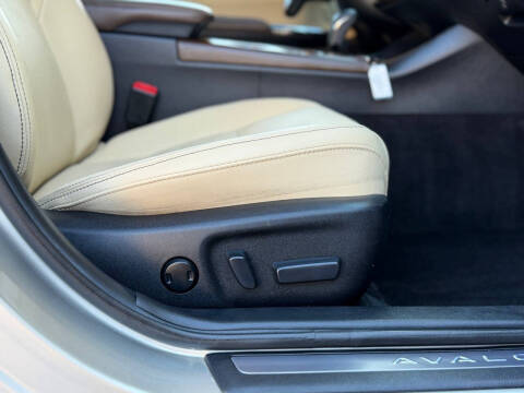 2014 Toyota Avalon Limited