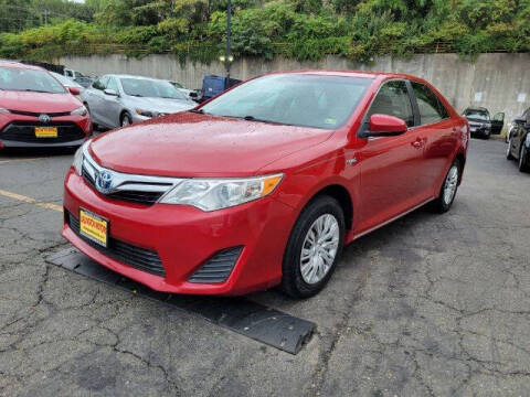 2012 Toyota Camry Hybrid for sale at Arlington Motors of Maryland in Suitland MD