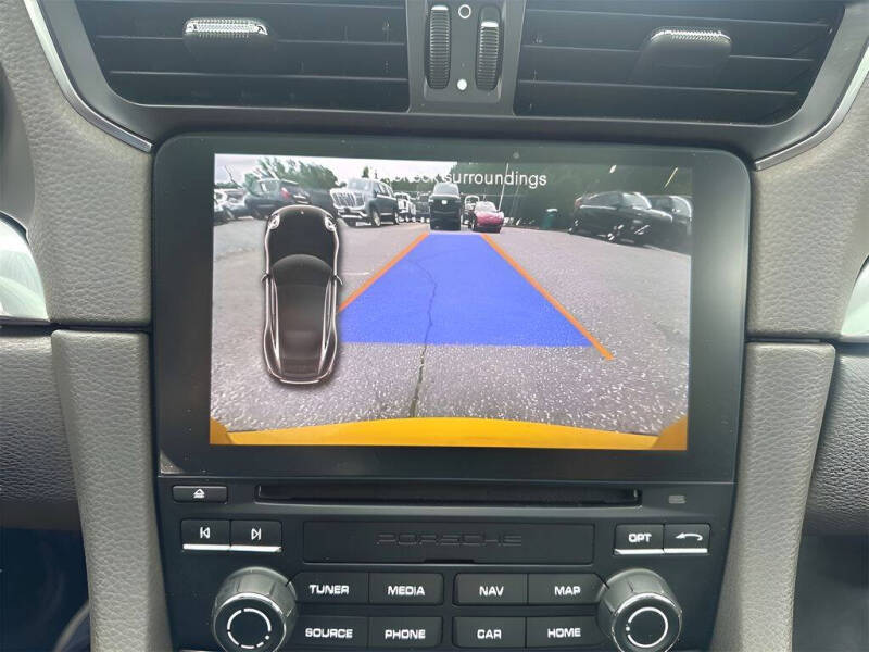 2018 Porsche 911 Carrera 4