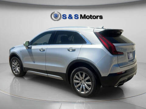 2020 Cadillac XT4 Premium Luxury