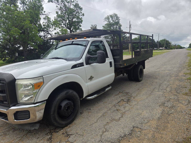 2011 Ford F-350 Super Duty Chassis Cab XL's photo
