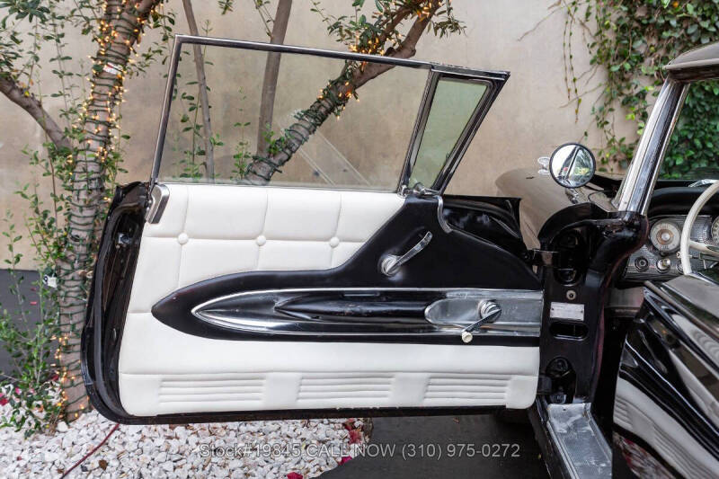 1960 Ford Thunderbird