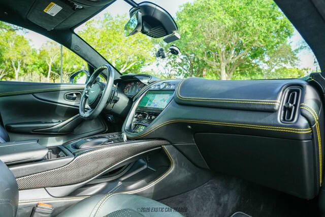 2021 Aston Martin DBX