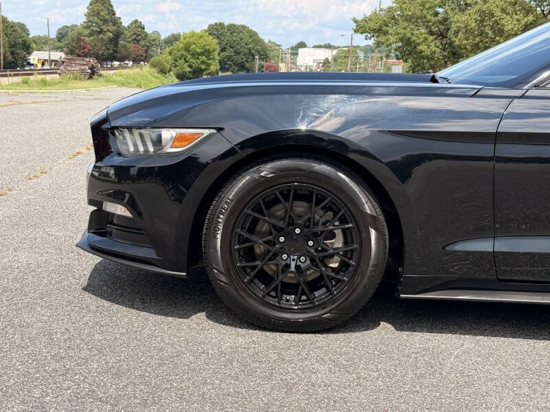 2017 Ford Mustang V6