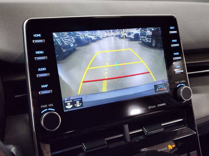 2021 Toyota Avalon Hybrid XLE