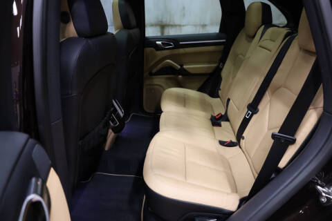 2014 Porsche Cayenne Platinum