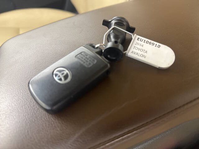 2014 Toyota Avalon Limited