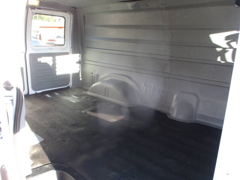 2006 Ford E-Series E-350 SD