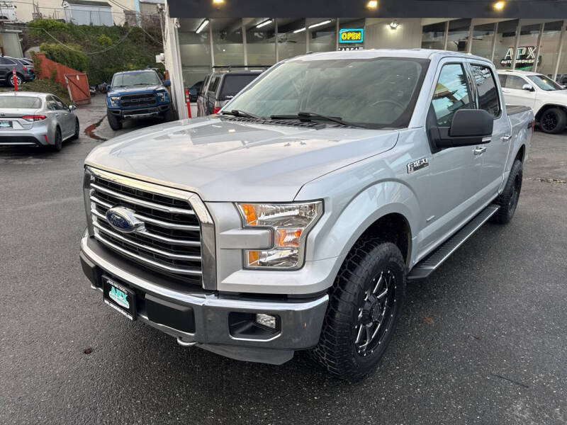 2015 Ford F-150 XLT's photo