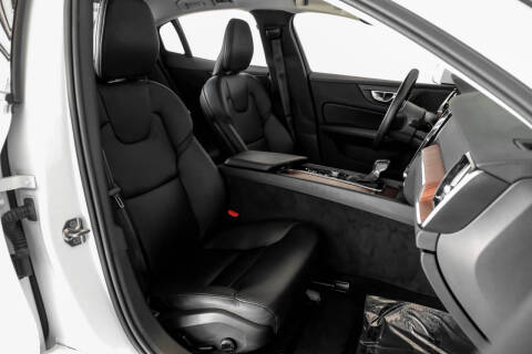 2020 Volvo S60 T5 Momentum