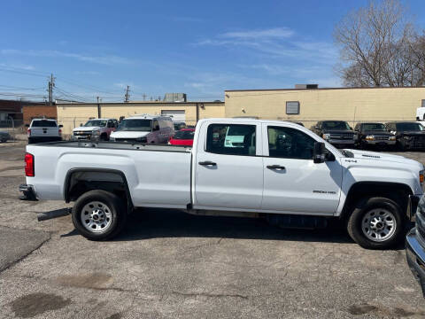 2019 GMC Sierra 2500HD for sale at Enterprise Ave Auto Sales in Cleveland OH