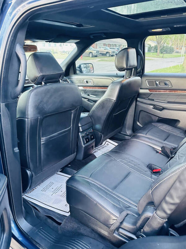 2017 Ford Explorer Platinum